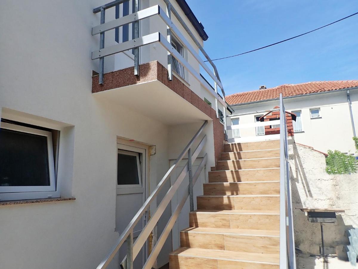 Apartment Maca 斯塔利格拉德-帕克利尼卡 外观 照片